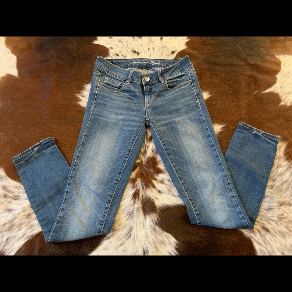 American Eagle skinny jeans size 4 women’s